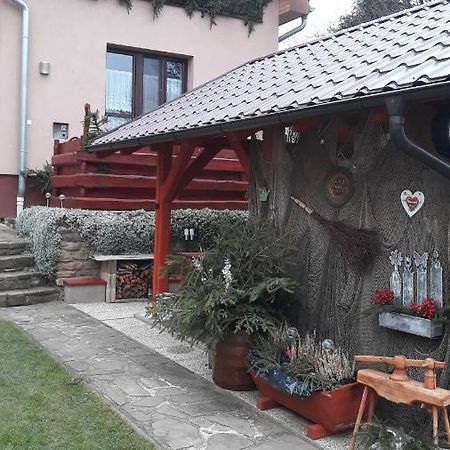 Privat Jozef Lägenhet Vrbov Exteriör bild